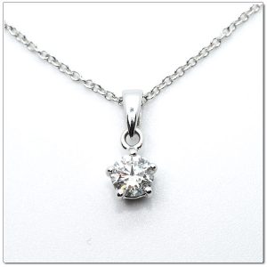 จี้เพชรเม็ดเดี่ยว