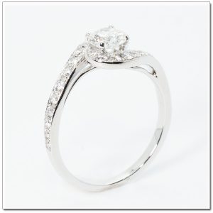 แหวนหมั้นเพชรล้อม ดีไซน์หรู เพชร 98