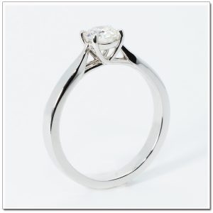 แหวนเพชรเม็ดเดี่ยว 18K white gold เพชร 40 ตังค์ น้ำ 95