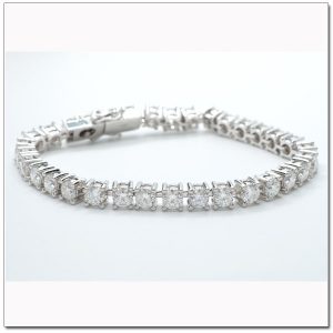 สร้อยข้อมือเพชรน้ำ 98