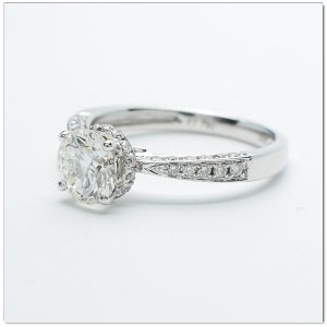 แหวนเพชร 1 กะรัต ราคาประหยัด